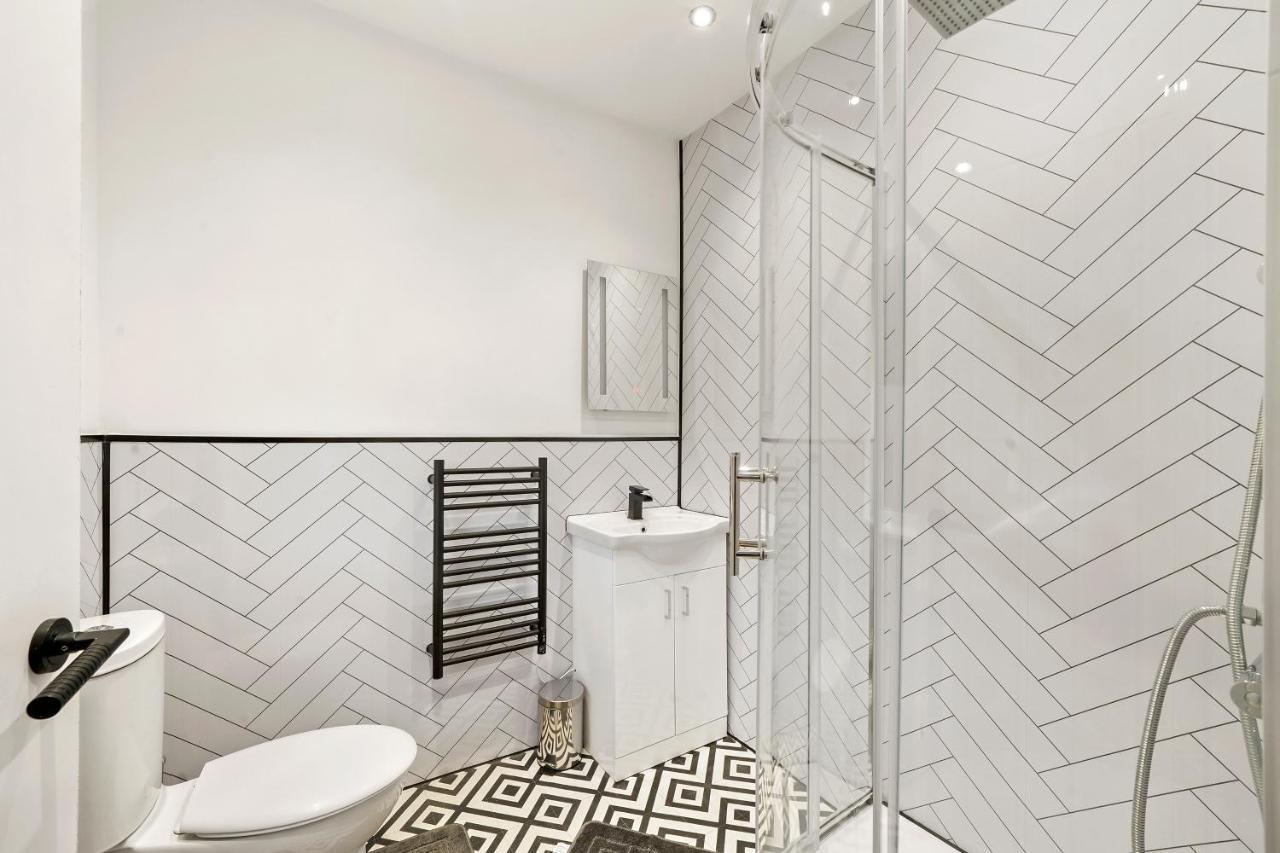 Apartament Stylish Yorkshire Gem - Sleeps 4 - Great Location Castleford Zewnętrze zdjęcie