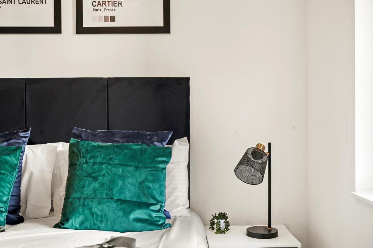 Apartament Stylish Yorkshire Gem - Sleeps 4 - Great Location Castleford Zewnętrze zdjęcie